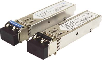 Conversor de medios Gigabit fibra óptica DA-MC1101 Soporta función de negociación automática Soporta detección automática MDI / MDI-X Indicadores LED de estado Modo de conmutación mediante switches