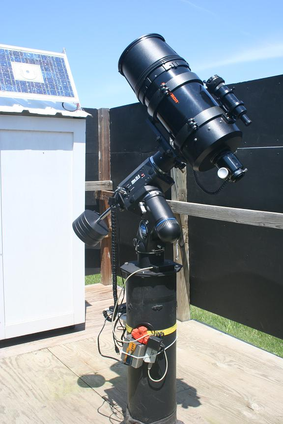 Telescopios automatizados Usando un telescopio con seguimiento Instalación del telescopio. Alineación al polo norte.