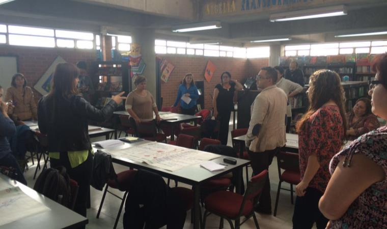 Formación y Acompañamiento El pasado lunes 2 de mayo se realizó en Bogotá en conjunto con RedPapaz el primer encuentro de rectores Pioneros Rectores que transforman: ideas para promover la calidad