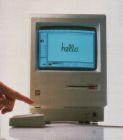 La Historia de la Informática Década de los 80 Los avances en esta década fuerón: IBM lanzó su primer PC (1981) que utilizaba Software