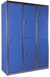 Múltiples combinaciones Una, dos o cuatro puertas El sistema modular de puertas permite com parti men tar el espacio según cada necessidad.