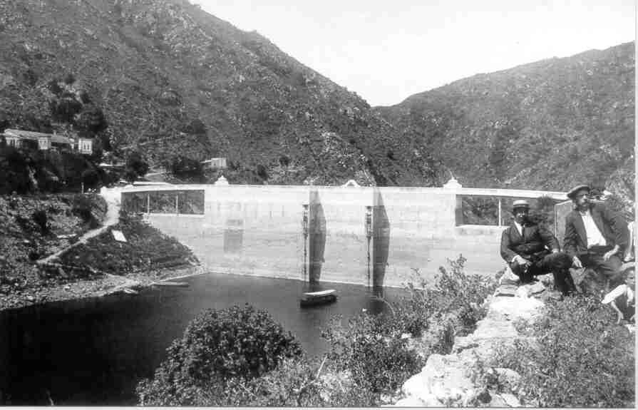 El viejo dique San Roque Fue inaugurado el 12 de abril de 1890 por el presidente Miguel Juárez Celman.