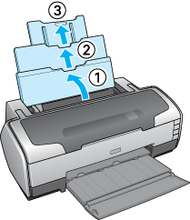Otra información Instalación del soporte para papel de acabado mate Almacenamiento del papel de calidad fotográfica de Epson Abra el soporte del papel y tire de