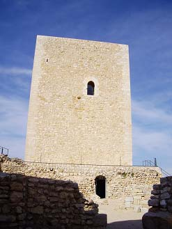 Fue conquistado en 1148 por Ramón Berenguer IV y concedido a la orden del Hospital en 1180. Santa S.