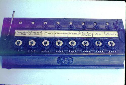 Generaciones de computadores Generación Cero (1642-1945): computadores mecánicos Primera Generación (1945-1955): tubos de vacío Segunda Generación (1955-1965): transistores Tercera Generación