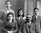 FEDERICO GARCÍA LORCA Y LA INFANCIA Federico García Lorca nació en el pueblecito de la provincia de Granada llamado Fuente Vaqueros, el 5 de junio de 1898.