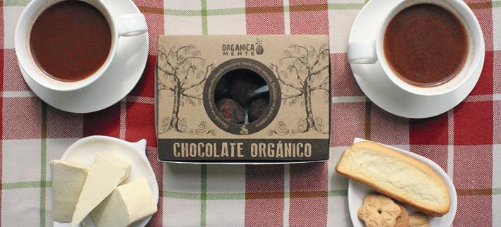CHOCOLATE Es un producto orgánico proveniente de Santander, elaborado con cacao orgánico seleccionado, clavos, canela y nuez