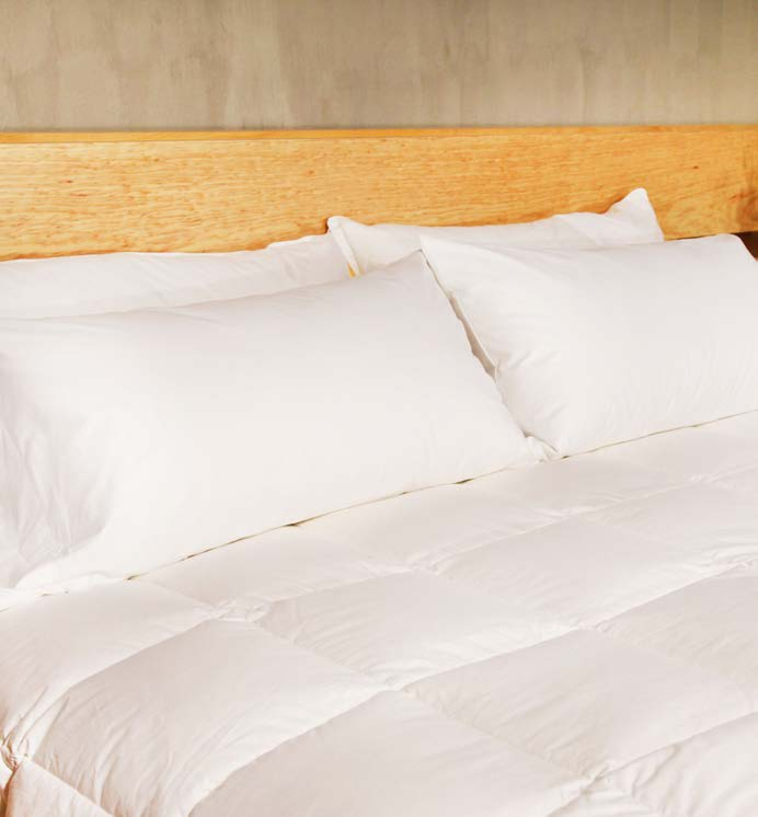 Tenemos las almohada ideal para que su huésped quede rodeado de comodidad y suavidad, manteniéndolo en un sueño profundo y reparador.
