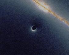 agujero negro supermasivo) situado entre el objeto emisor y el receptor.