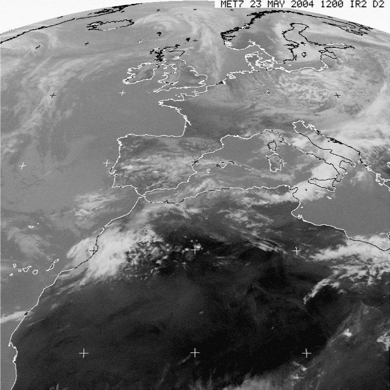d) W : 23 de mayo de 2004 (Figura 18.8) La situación sinóptica se caracteriza por la entrada de vientos de componente W sobre las Islas Canarias.