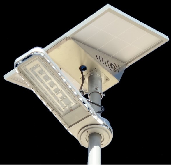 Modelo : Lámpara LED de Energía Solar L25 - SP80 - B120 Componentes de la