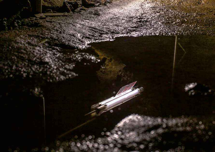 TR4 OPAL LED Cueva de las Güisas, Villanua, España Witches