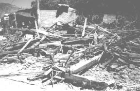 GESTIÓN DE RESIDUOS SÓLIDOS EN SITUACIONES DE DESASTRE COMURES, 2001 Generación. Las características de los desechos cambian como consecuencia de los desastres.