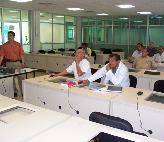 Visión de la UJAT En el año 2008, la Universidad Juárez Autónoma de Tabasco habrá logrado fortalecerse académicamente con la definición colegiada de un nuevo modelo académico que estructure y