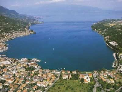 BRESCIA Día 17 Agosto: Brescia Lago de Garda Hoy haremos una excursión, de día completo, al famoso Lago de Garda, el más grande de Italia.