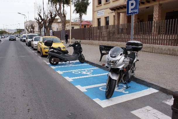 Pla de Mobilitat Urbana de Terrassa 2016-2021 85 L objectiu és aconseguir que l any 2021 els estacionaments en aparcaments soterrats tinguin un preu inferior que en les places de zona blava en