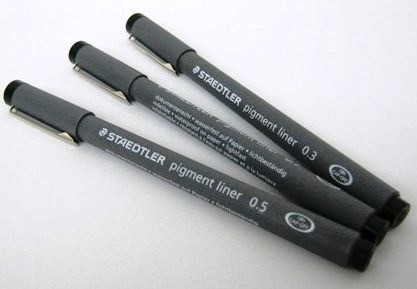 3. INSTRUMENTOS DE DIBUJO ESTILÓGRAFOS El lápiz se puede borrar fácilmente, en cambio la tinta no.