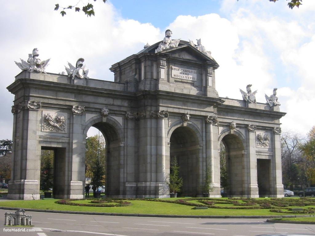Puerta de Alcalá Todo el día Sesiones