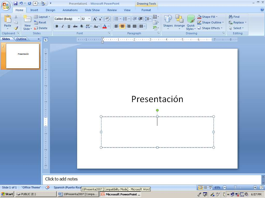 3. Observa que la pantalla de una presentación nueva incluye dos secciones básicas: Lado izquierdo aparecen las pantallas de tu presentación.