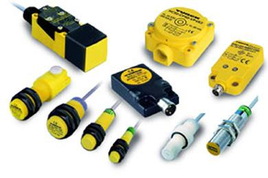 Sensores capacitivos Basados en la medida del cambio de la capacitancia sufrida por un capacitor cuando un objeto está expuesto de