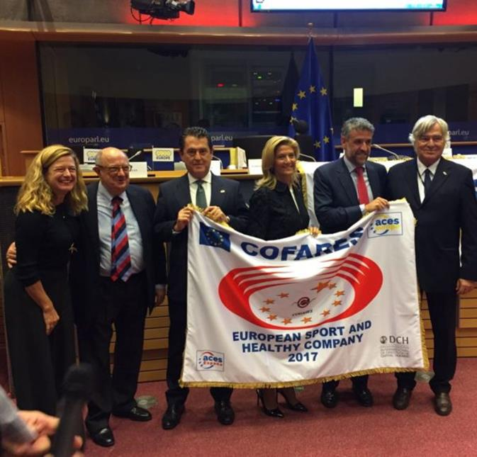 Cofares obtiene el European Sport and Healthy Company Award en el Parlamento Europeo en Bruselas Cofares recibió el European Sport and Healthy Company Award en el Parlamento Europeo en Bruselas de la