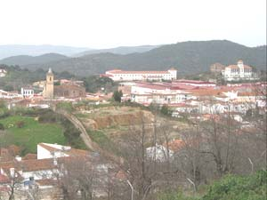Locales Andalucia /Provincia de Huelva / Jabugo / Foto e Historia Sección 1/5/43/1 El término municipal de Jabugo se encuentra formado por cuatro núcleos de población Jabugo, El Repilado, Los Romeros
