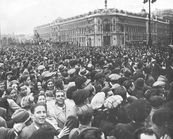 Tras la victoria del Frente Popular: -Segunda República española de 12 de abril de 1931 -.