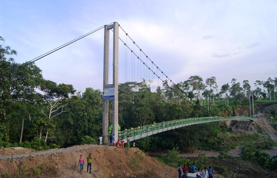 4 Puentes reparados y funcionales para diferentes actividades con accesibilidad absoluta en las comunidades amazónicas de La CTEA. Programa de puentes pasarelas elaborado.