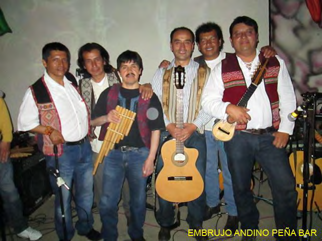 6.4 POBLACIÓN Y MUESTRA Debido a que la población de grupos de música andina y latinoamericana en la ciudad de Pasto es bastante extensa, se ha tomado como muestra a 4