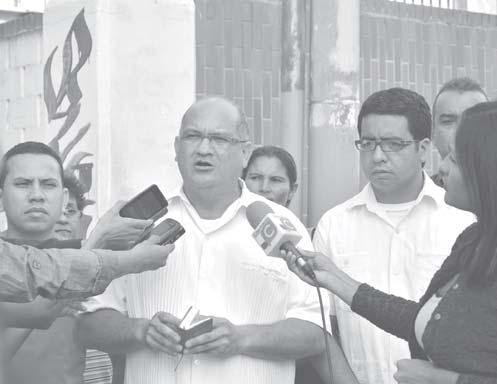 Maracaibo 2 REGIONAL Más de 120 intercepciones se encuentran cerradas Clez denunciará ante la fiscalía cierre de calles en Maracaibo Los legisladores del Zulia denuncian que la alcaldesa de Maracaibo
