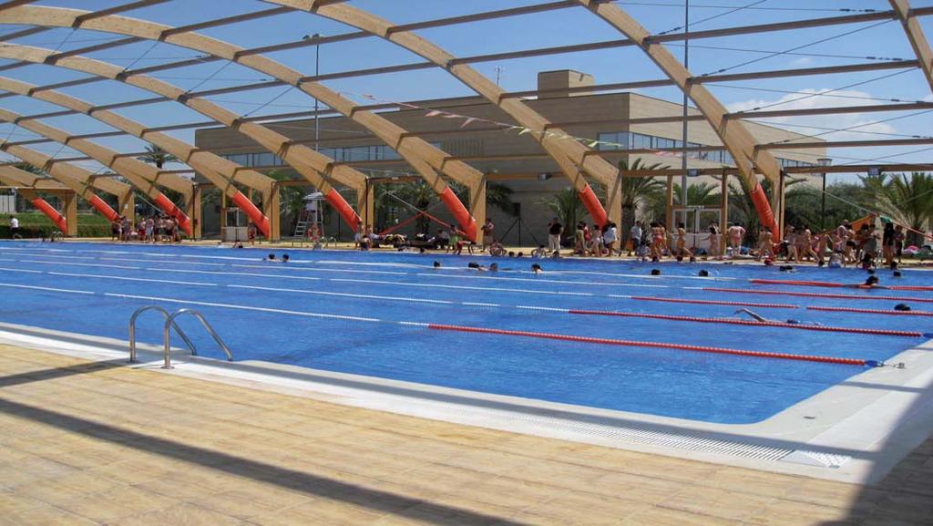 APERTURA DE LA PISCINA DE VERANO Ya se pueden adquirir bonos piscina Foto. Imagen de la piscina de verano del Campus de Elche.