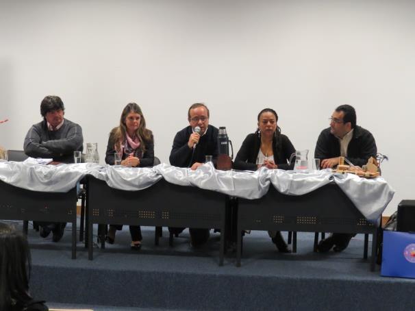 En la mesa de apertura, participaron Autoridades de la Intendencia de Tacuarembó, Dirección de Campus, AFUTU, Coordinación Central de la Unidad de Alfabetización Laboral y Coordinación Nacional de