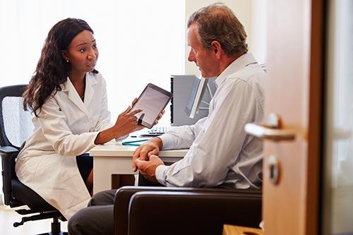 condición. Si se detecta cáncer, su doctor podría usar el ultrasonido de próstata o una RMN de próstata para ayudar a determinar la extensión del cáncer.