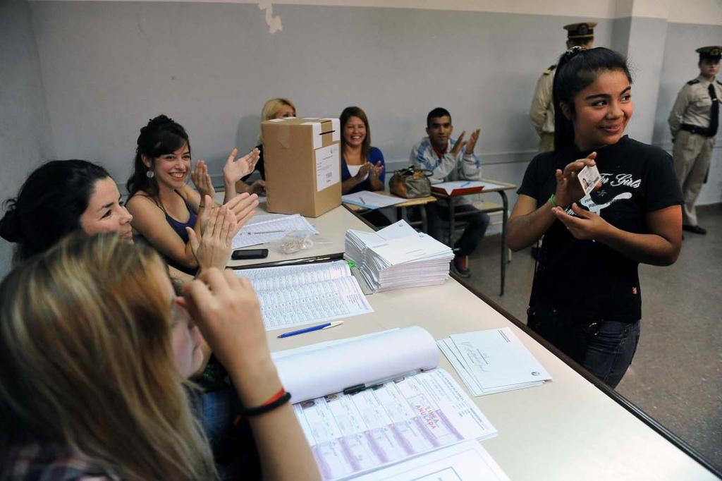Centro de Opinión Pública de la Universidad de Belgrano SONDEO DE OPINIÓN Elecciones en la ciudad de Buenos Aires y evaluación del paro general I.