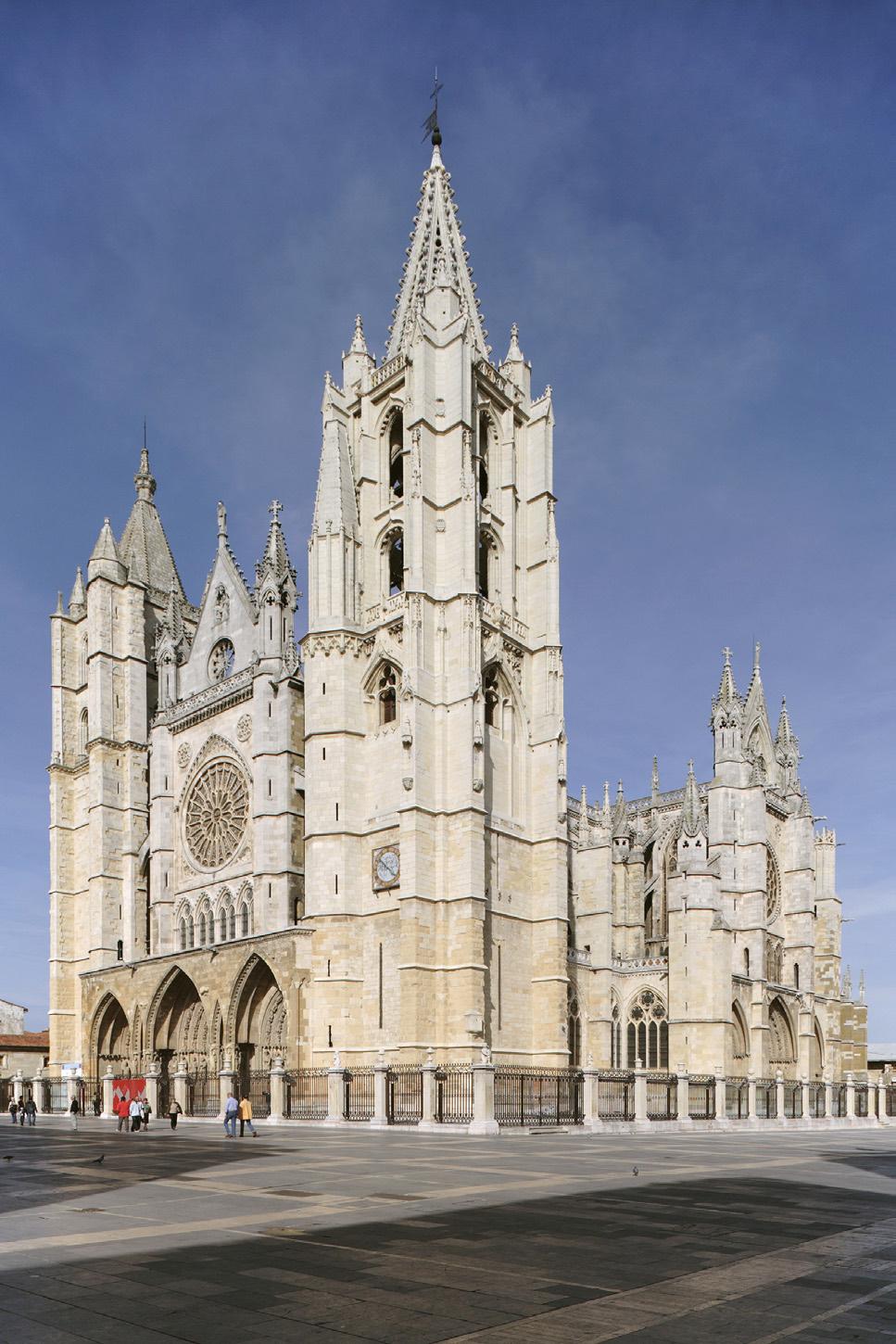 Catedral de Santa María de Regla. León. 1. Localización León es la catedral más francesa de todas las españolas.