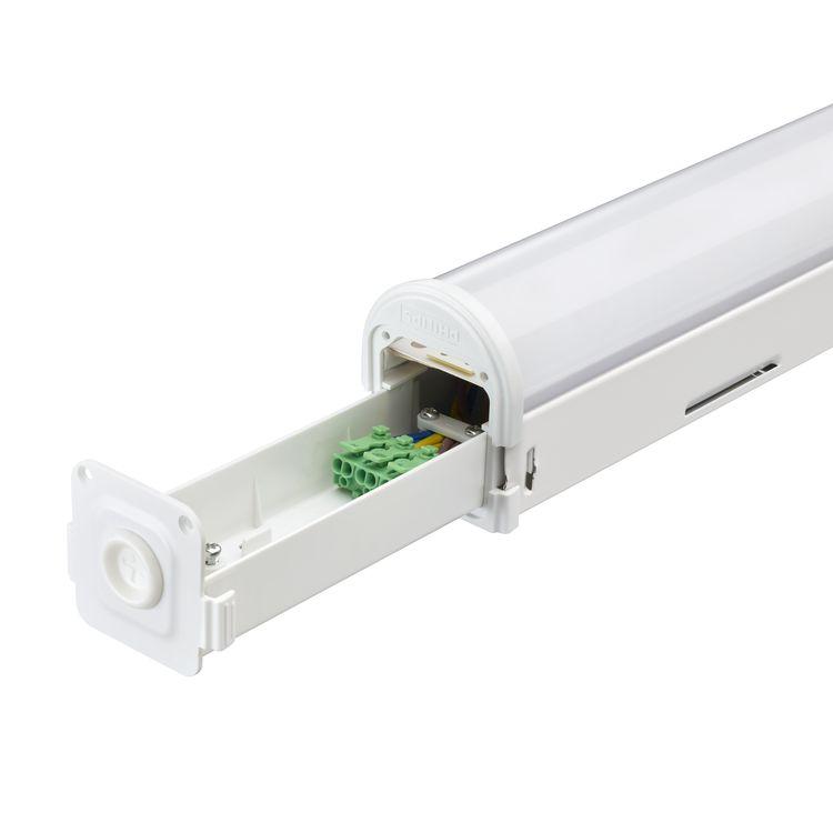 Tipo BN120C (versión con conector tipo push-in interno) BN121C (versión con conector de alimentación IEC externo) Lámpara Philips Fortimo LED Line 1R Potencia (+/-10%) 20 W (versión de 600 mm) 40 W