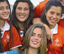 Introducción 26 FAP y Goal 28 Proyectos especiales 32 PERFORMANCE 36 Apoyo técnico 39 Medicina deportiva 50 Calidad 54 Jovencitas en el festival de colegios de la FIFA en Paraguay (arriba).