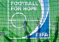 04 Responsabilidad social 82 20 centros para 2010 86 Green Goal 90 Contra la discriminación 92 Sostenibilidad 94 Nuevos programas Football for Hope País Organización Programa Reino Unido Zambia