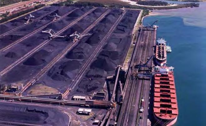 EMISIONES AL AIRE Terminal de cruceros (Puerto de Barcelona) Generación de ruidos y emisiones de gases Contaminantes proveniente de los