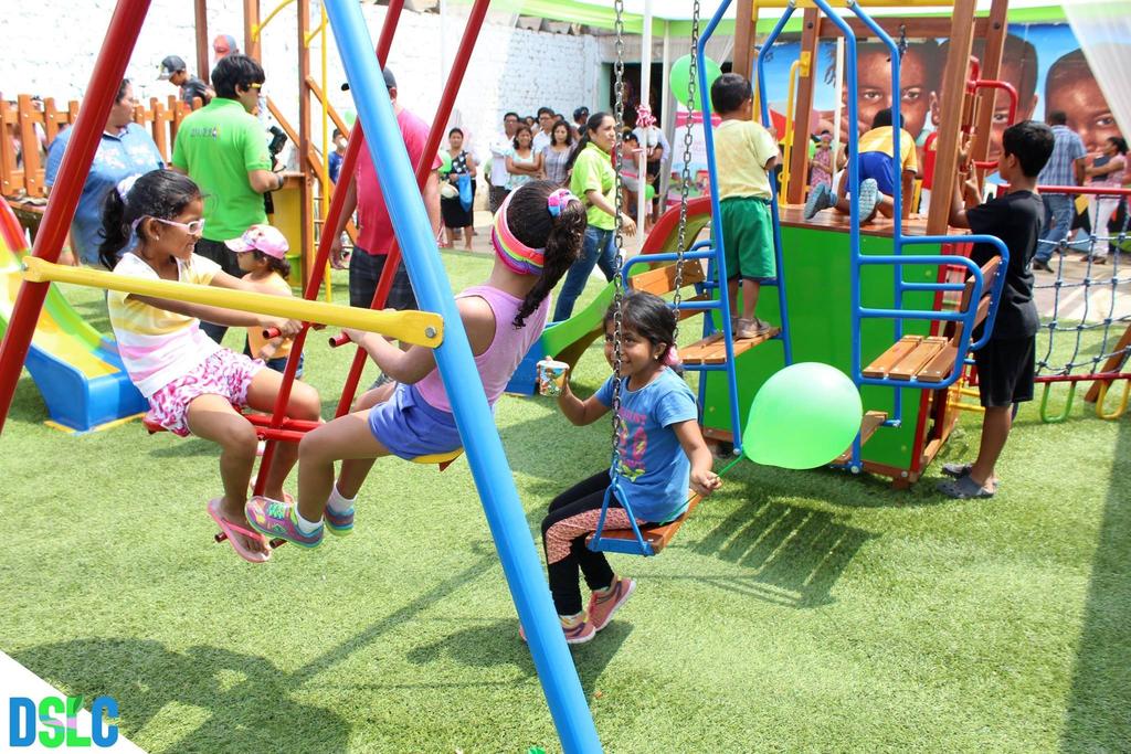 Espacio público de Juego Se instaló el primer espacio de juego en San Luis, Cañete.