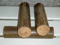 la llenya en roll són trossos de fusta sense cap tractament, fora de l assecatge si s escau, trossejats a diversesmides.