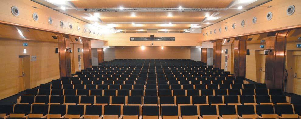 Nuestros espacios Salón de actos El Salón de Actos del Centro Cultural Bancaja, con capacidad para 344 personas, es el auditorio principal del edificio.