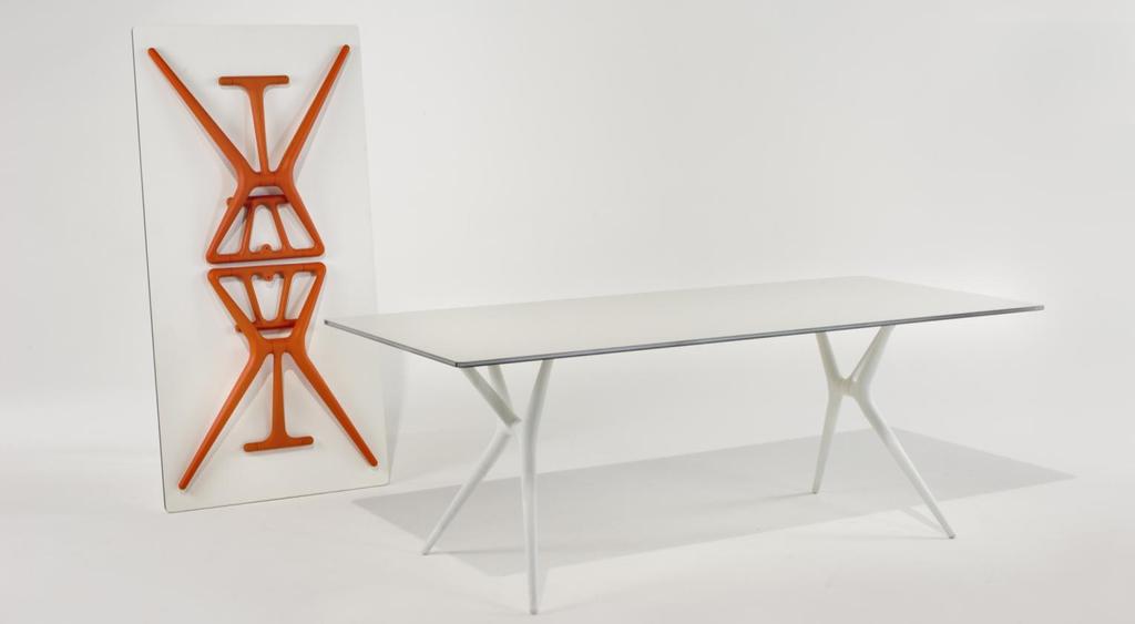 Mesa SPOON TABLE Diseño: Antonio Citterio KARTELL Mesa rectangular plegable, realizada su estructura en polipropileno modificado teñido en pasta y el sobre es un tablero alveolar de aluminio y
