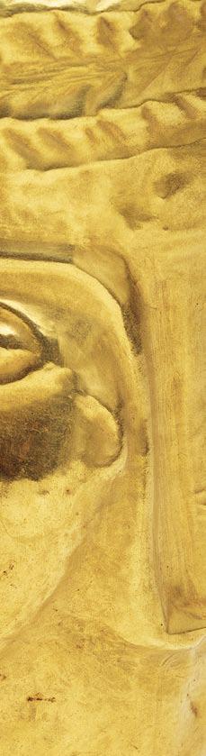 En esta página y la opuesta: Vaso-kero: Retrato. Oro. San Pedro Tiwanaku 400 700 d.c. Museo Arqueológico R.P. Gustavo Le Paige. Chile.