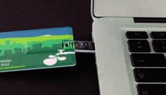 0 Velocidad de escritura: 12 Mb/s Velocidad de lectura: 3,4 Mb/s Garantía 2 años Formato - Utrafina: 1,6 mm de grosor - Tamaño de una tarjeta de crédito para llevar en la cartera.