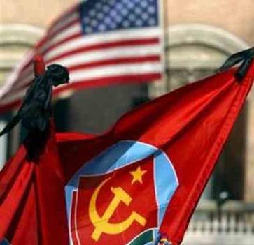GUERRA FRÍA 1945-1991 Protagonistas: Estados Unidos (y el bloque occidentalcapitalista) y la Unión Soviética (y el bloque oriental-comunista).