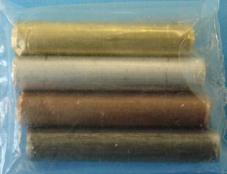 23 Cilindros de materiales diversos: Metálicos: Aluminio, Latón, Cobre y Fierro, de 1 cm de diámetro por 5