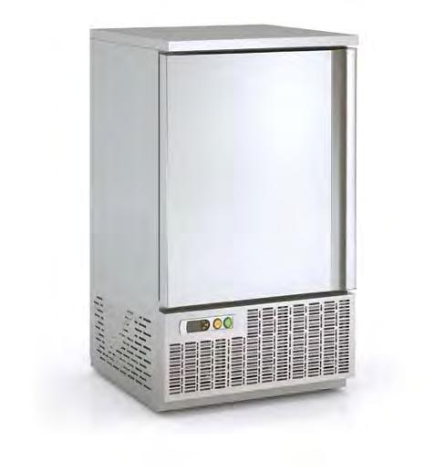 VI.12 Refrigeradores Refrigerador de botellas de vino sobremesa VI.13 Exterior en acero inox AISI-304. Interior en aluminio. Aislamiento densidad 25 Kg/m 3. Desagüe en la parte trasera.