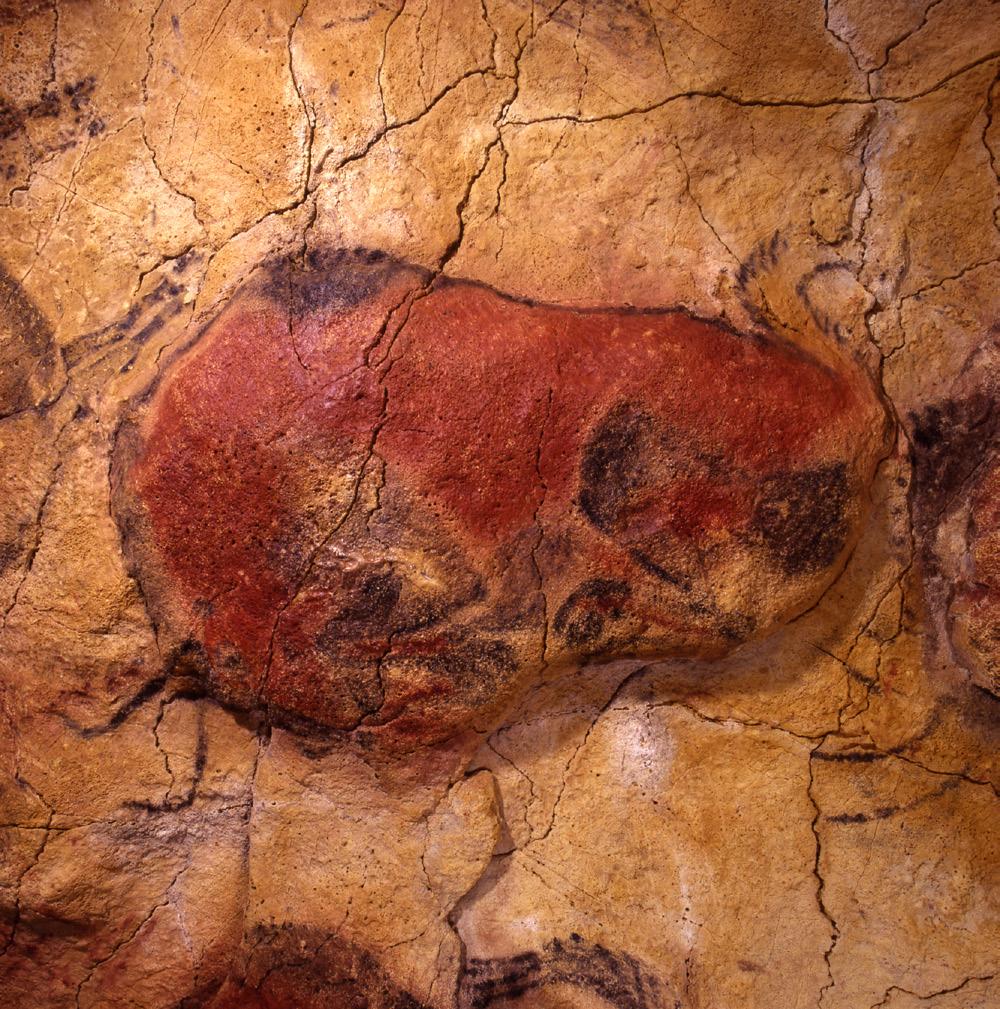 2 Figura 2 Bisonte tumbado en el Techo de los policromos - Pedro Saura para su visita.
