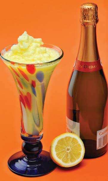 Refreshing combination of iced-lemon drink, lemon ice cream and a delicate touch of